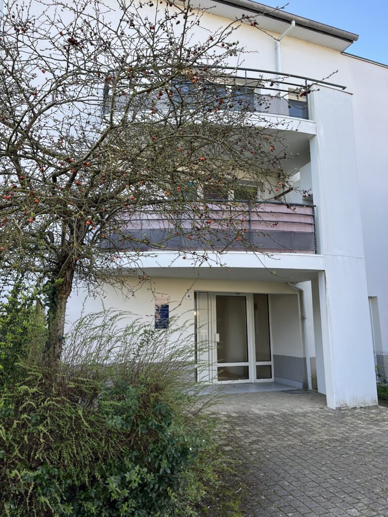 devanture du batiment pour les séances d'orientation scolaire proche rennes