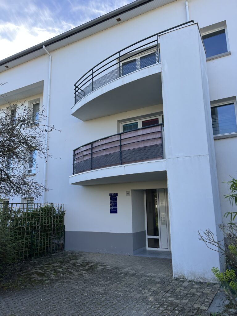 vue du batiment pour les séances avec fanny thérapeute en maïeusthésie